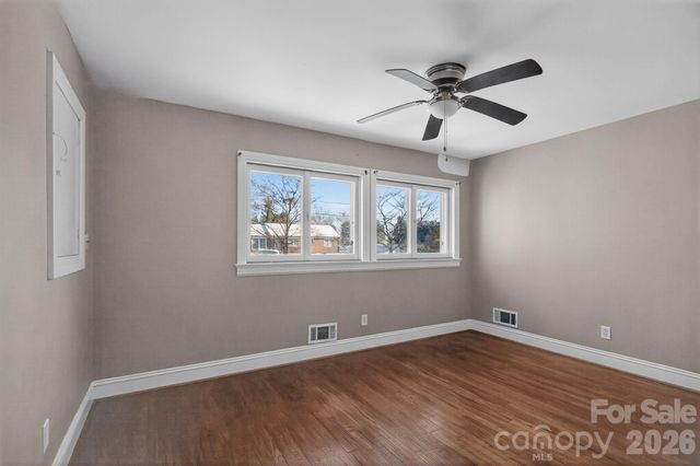 1624 Brentwood Drive, Newton, NC 28658