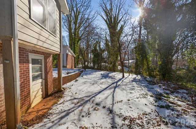 1624 Brentwood Drive, Newton, NC 28658