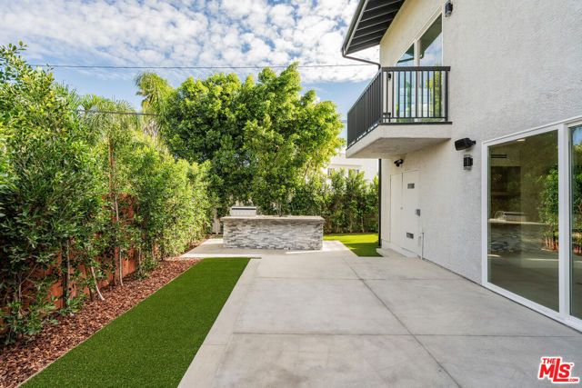 5110 Garden Grove Avenue, Tarzana (los Angeles), CA 91356