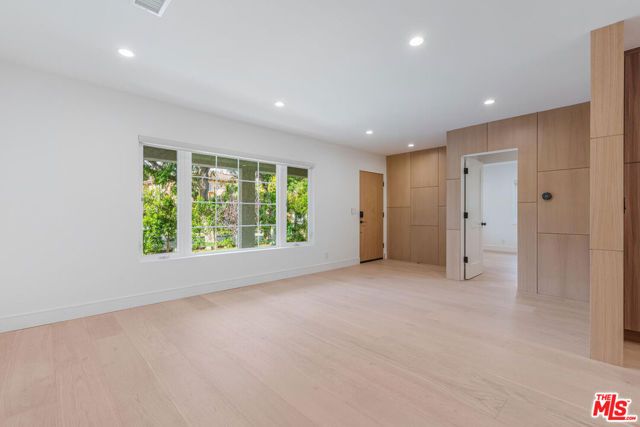 5110 Garden Grove Avenue, Tarzana (los Angeles), CA 91356