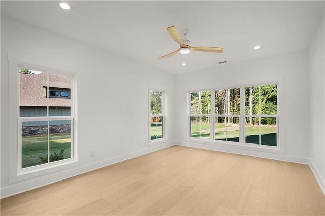 140 Cambridge Court, Calhoun, GA 30701