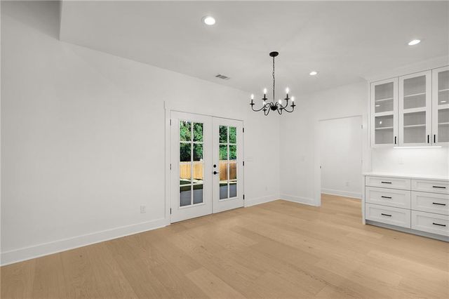 140 Cambridge Court, Calhoun, GA 30701