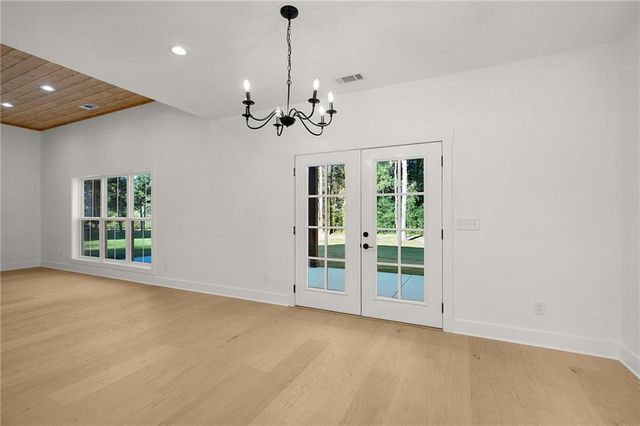 140 Cambridge Court, Calhoun, GA 30701