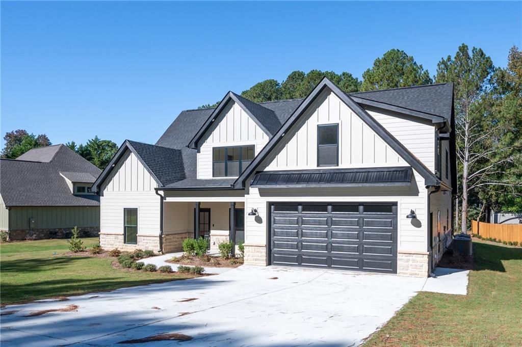 140 Cambridge Court, Calhoun, GA 30701