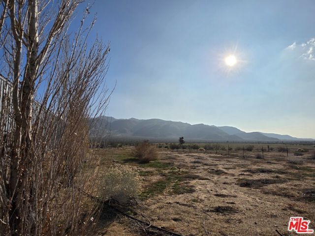 27003 Waalew Road, Apple Valley, CA 92307