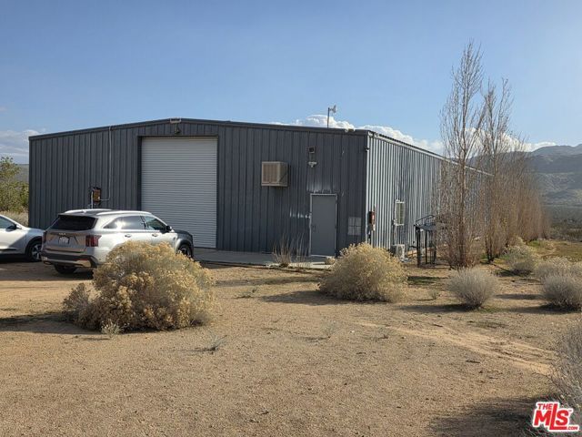 27003 Waalew Road, Apple Valley, CA 92307