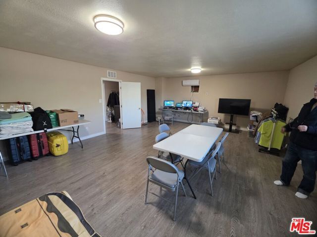 27003 Waalew Road, Apple Valley, CA 92307
