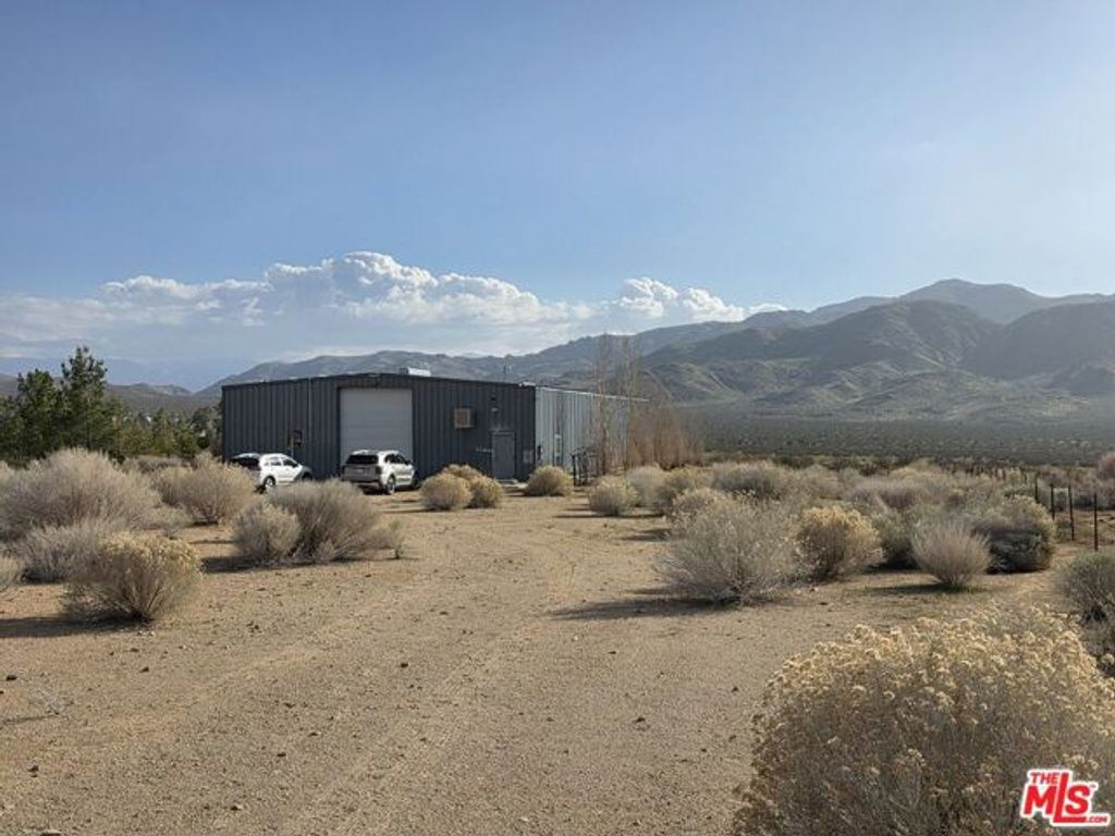 27003 Waalew Road, Apple Valley, CA 92307
