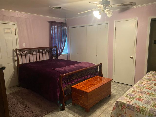 13557 W Leon St, Gonzales, LA 70737