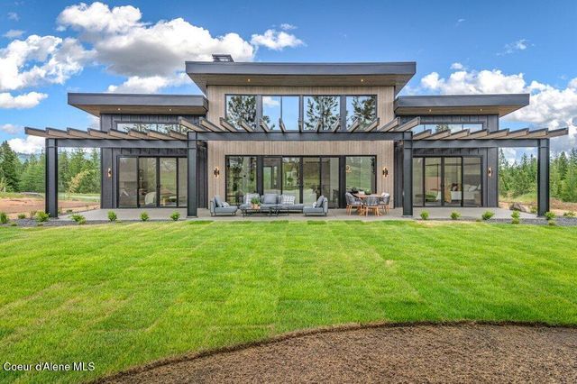 5762 W Double Eagle Ct, Coeur d'Alene, ID 83814