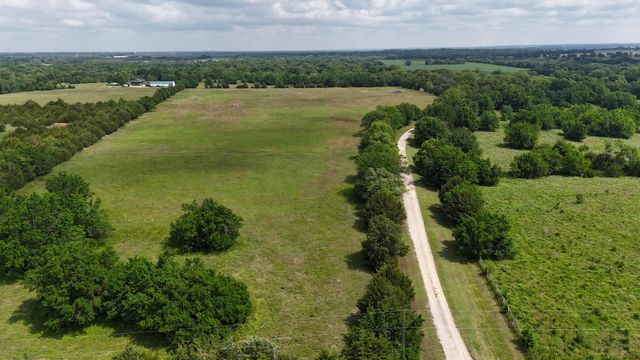 10498 SW 90th St, Augusta, KS 67010