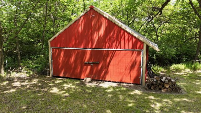 10498 SW 90th St, Augusta, KS 67010