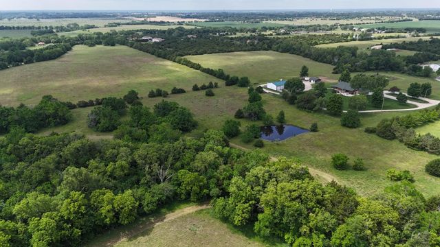 10498 SW 90th St, Augusta, KS 67010