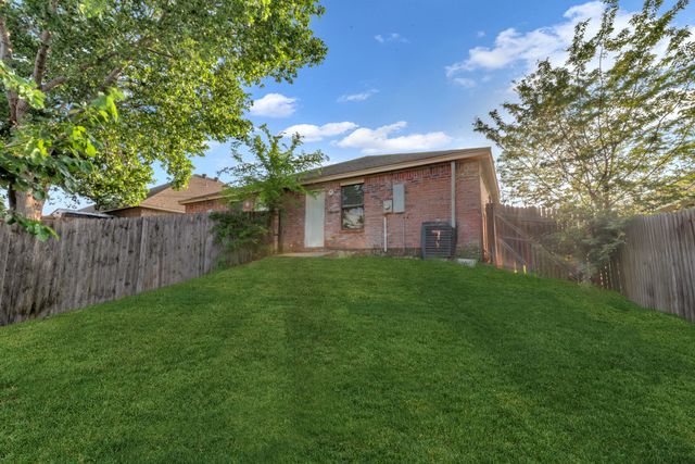 3151 Karen Street, Fort Worth, TX 76116