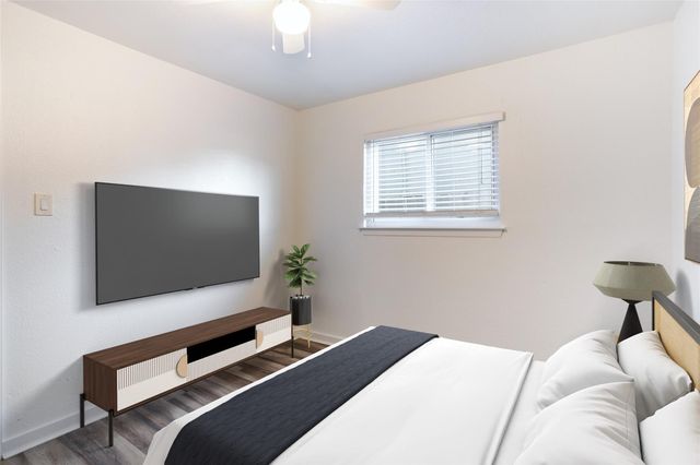 7945 Gault ST 202, Austin, TX 78757