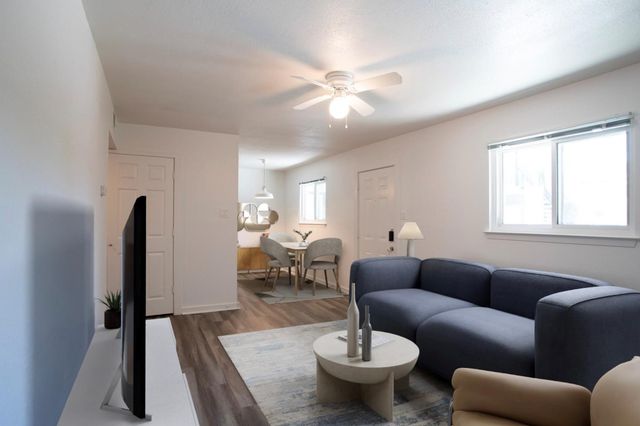 7945 Gault ST 202, Austin, TX 78757