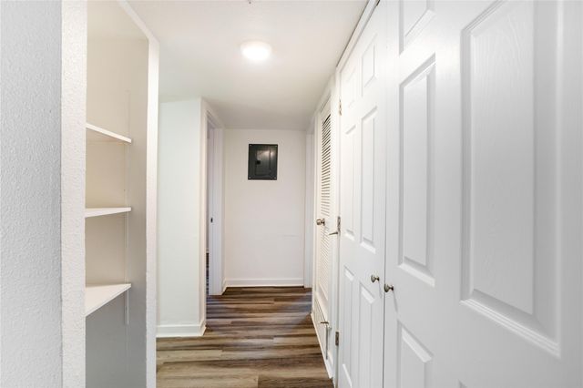 7945 Gault ST 202, Austin, TX 78757