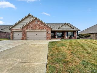 209 Crosswinds Court, Waterloo, IL 62298
