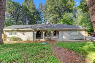 12786 Mayflower Dr, Nevada City, CA 95959