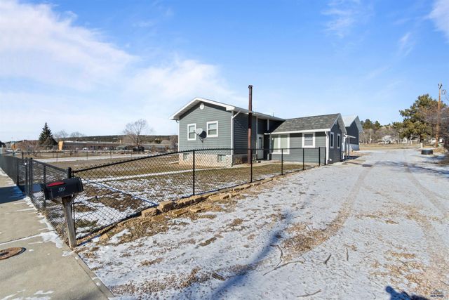 519 PINE STREET, Newcastle, WY 82701