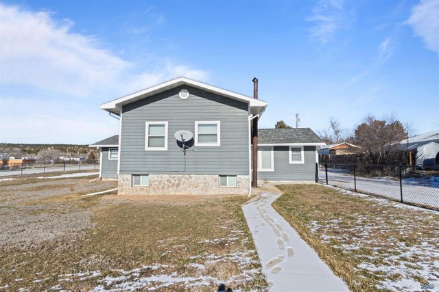 519 PINE STREET, Newcastle, WY 82701