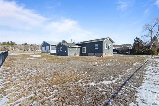 519 PINE STREET, Newcastle, WY 82701