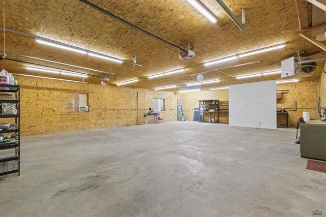 519 PINE STREET, Newcastle, WY 82701