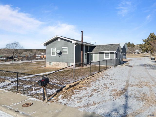 519 PINE STREET, Newcastle, WY 82701