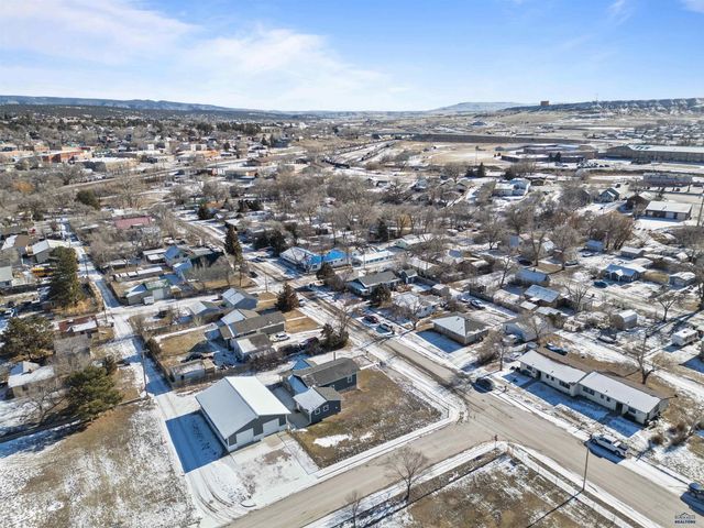 519 PINE STREET, Newcastle, WY 82701