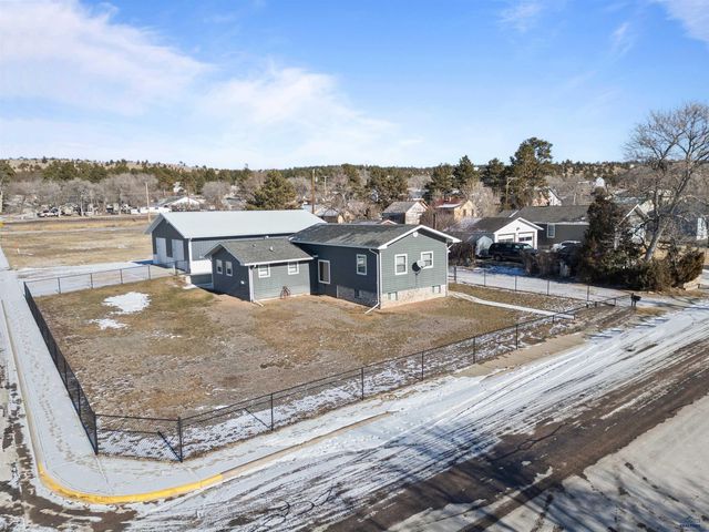 519 PINE STREET, Newcastle, WY 82701