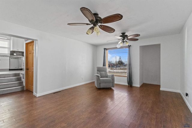 519 PINE STREET, Newcastle, WY 82701