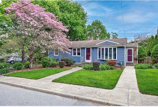 135 Foote Street, Barrington, RI 02806