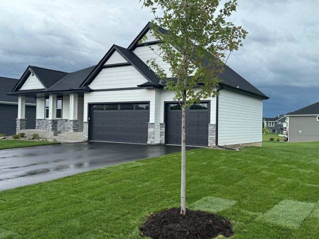 7635 Ochoa Avenue NE, Otsego, MN 55330