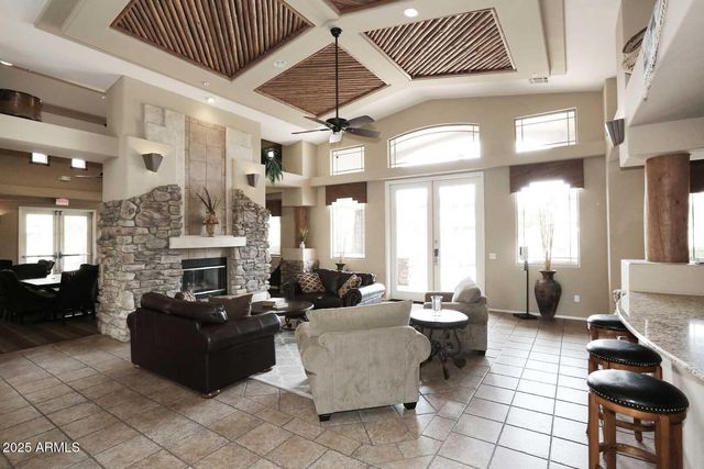 11500 E COCHISE Drive 1019, Scottsdale, AZ 85259