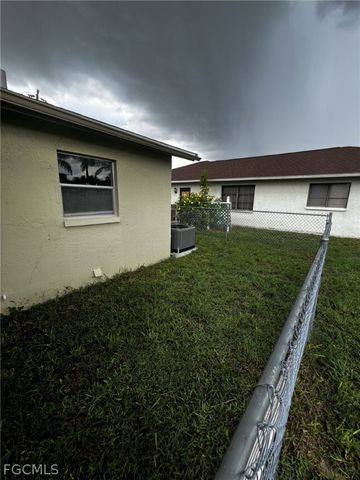 1102 SE 16th ST, Cape Coral, FL 33990