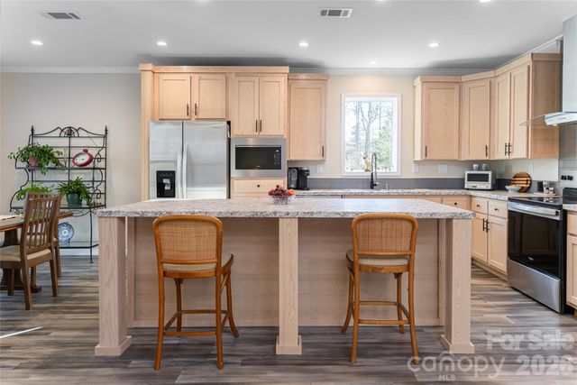 321 Flat Creek Road, Black Mountain, NC 28711