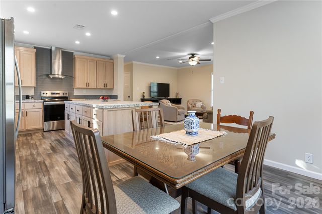 321 Flat Creek Road, Black Mountain, NC 28711