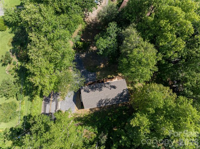 321 Flat Creek Road, Black Mountain, NC 28711