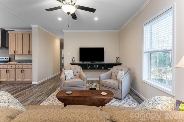 321 Flat Creek Road, Black Mountain, NC 28711