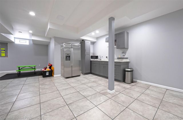 43358 Chester Drive, Sterling Heights, MI 48314