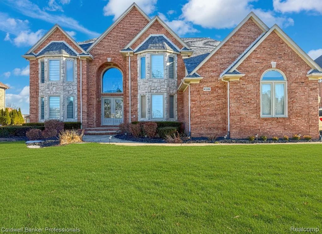 43358 Chester Drive, Sterling Heights, MI 48314