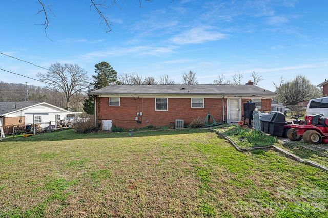 2508 Lynn Drive, Gastonia, NC 28054