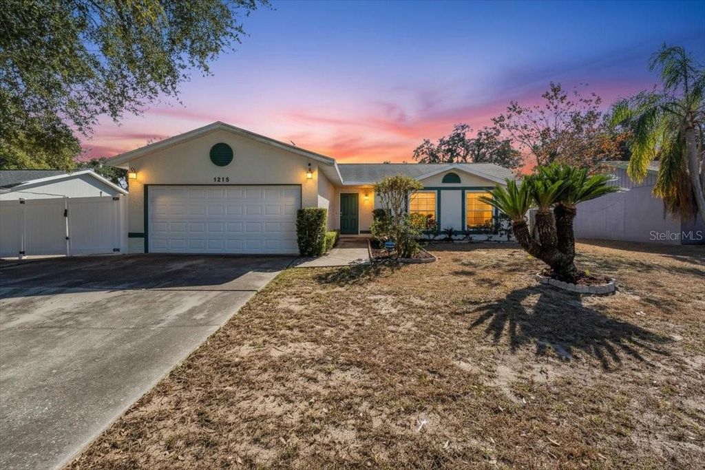 1215 EDGERTON DRIVE, Valrico, FL 33594