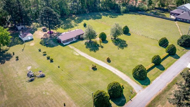 448 Candlewood Circle, Cabot, AR 72023