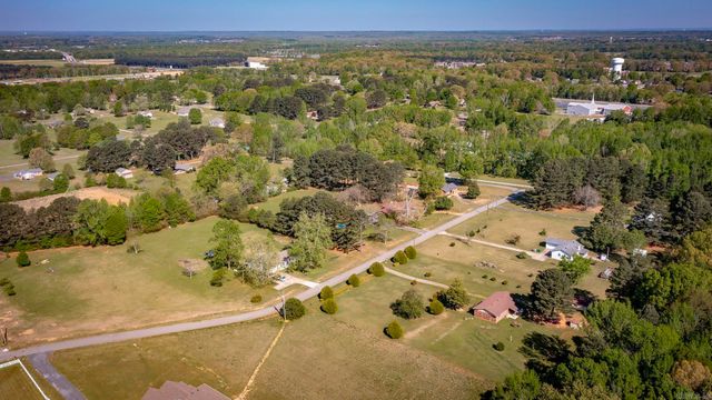 448 Candlewood Circle, Cabot, AR 72023