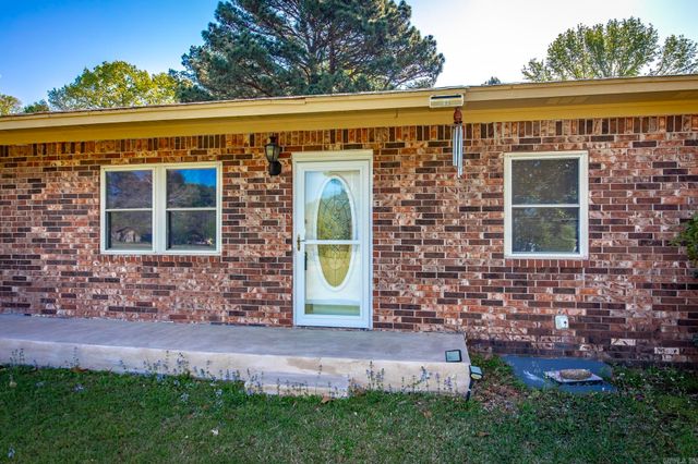 448 Candlewood Circle, Cabot, AR 72023