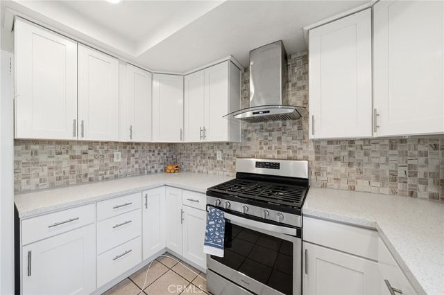 9646 Karmont, South Gate, CA 90280