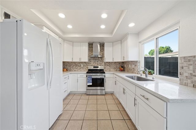 9646 Karmont, South Gate, CA 90280