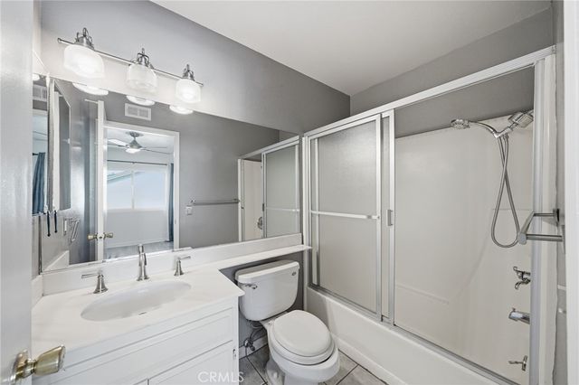 9646 Karmont, South Gate, CA 90280