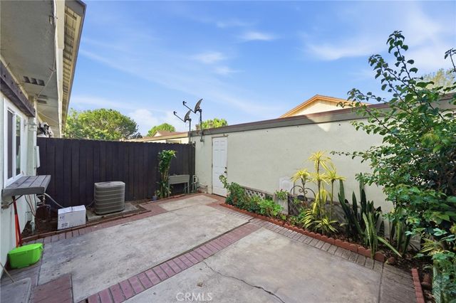9646 Karmont, South Gate, CA 90280